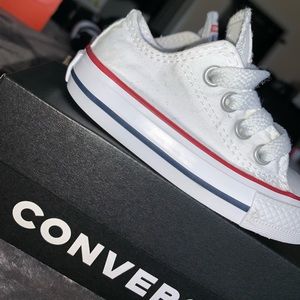 Converse White classic shoe- Infant Size 4